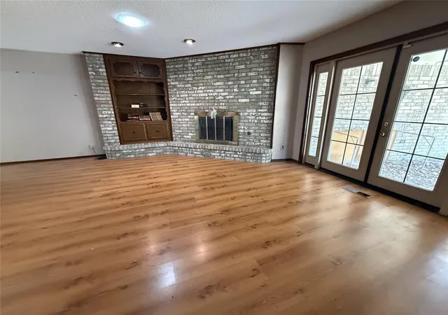 Photo 3 of Single family home for sale at 9216 NW Lansbrook Ln, Oklahoma City, OK 73132 | MLS# 1243336 | Listing updated on 2026-10-05