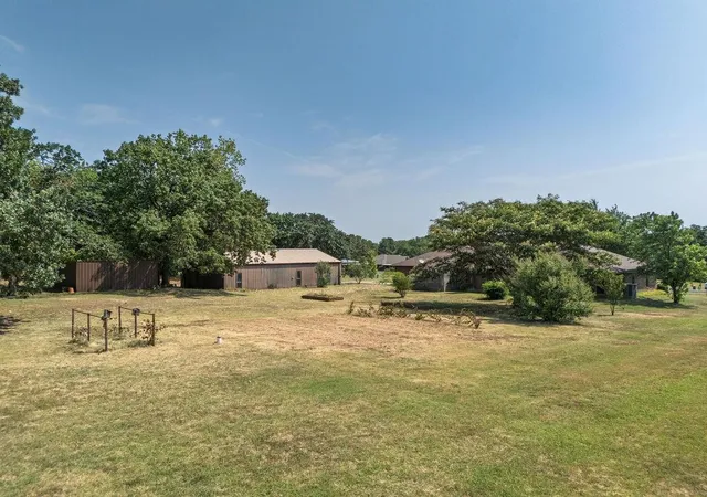 36th image of 2 S Meadow Heath Dr, Shawnee, OK 74804 | MLS# 1243348