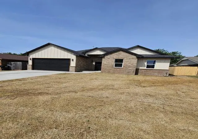 Photo 1 of Sale Pending at 217 N Morgan Dr, Moore, OK 73160 | MLS# 1243360 | Listing updated on 2026-08-24