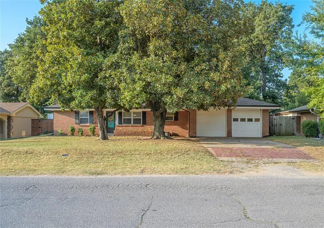 Photo 1 of Sale Pending at 5948 Nw 28th Street, Oklahoma City, OK 73127 | MLS# 1243361 | Listing updated on 2026-08-13