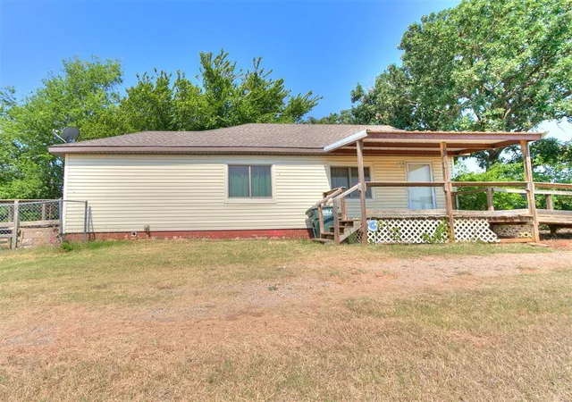 Photo 2 of Sale Pending at 21325 N Meridian Ave, Edmond, OK 73012 | MLS# 1243370 | Listing updated on 2026-08-12