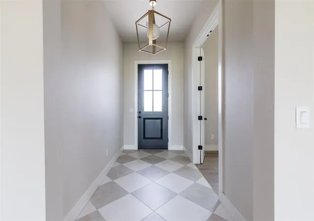 2nd image of 6920 Lake View Ct, Cashion, OK 73016 | MLS# 1243386