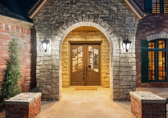 Photo 4 of Sale Pending at 12900 Lorien Way, Oklahoma City, OK 73170 | MLS# 1243433 | Listing updated on 2026-08-27