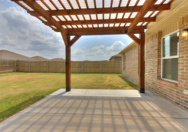 Photo 1 of Single family home for sale at 452 Fox Den Dr, Newcastle, OK 73065 | MLS# 1243434 | Listing updated on 2026-10-06