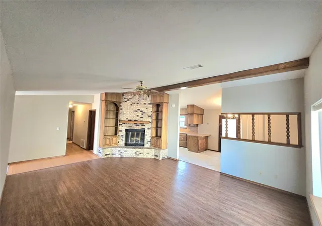 Photo 3 of Sale Pending at 1421 Savannah Cir, Altus, OK 73521 | MLS# 1243442 | Listing updated on 2026-08-24