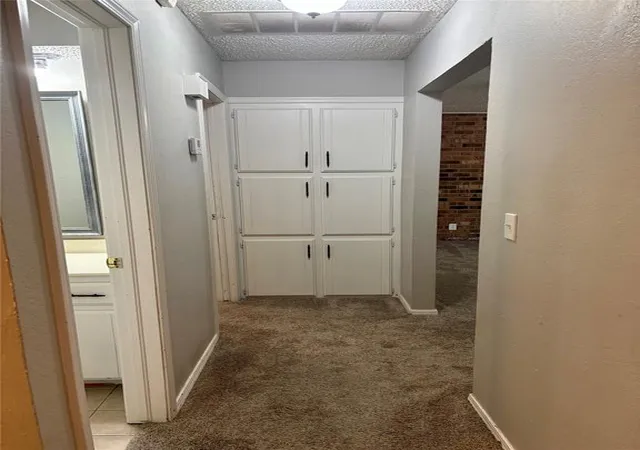Listing Photo 4 - Condo for sale in building located at 11905 N Mustang Rd, Yukon, OK 73099
