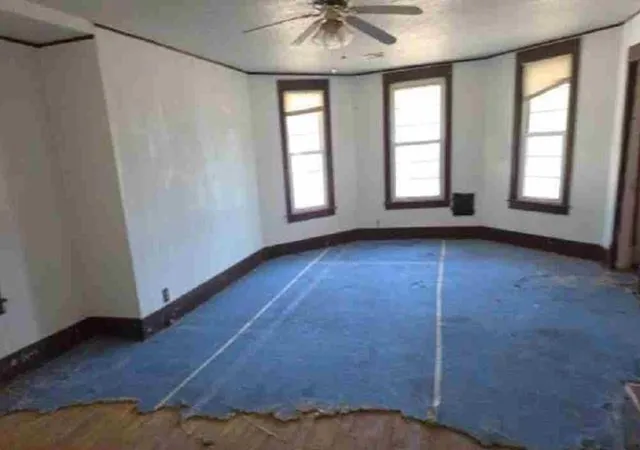 3rd image of 321 W B Ave, Elk City, OK 73644 | MLS# 1243480