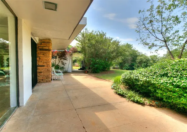 Photo 3 of Single family home for sale at 3200 Norcrest Dr, Oklahoma City, OK 73121 | MLS# 1243495 | Listing updated on 2026-08-08