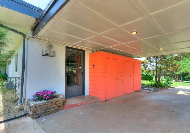 Photo 3 of Single family home for sale at 3200 Norcrest Dr, Oklahoma City, OK 73121 | MLS# 1243495 | Listing updated on 2026-08-08
