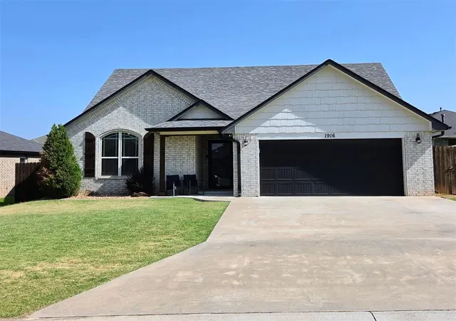 Photo 1 of Sale Pending at 1916 Twisted Oak Ct, Shawnee, OK 74804 | MLS# 1243497 | Listing updated on 2026-10-07