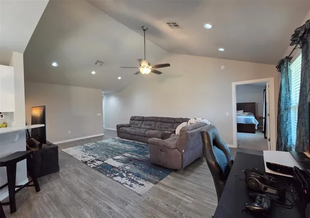 Photo 4 of Sale Pending at 1916 Twisted Oak Ct, Shawnee, OK 74804 | MLS# 1243497 | Listing updated on 2026-10-07