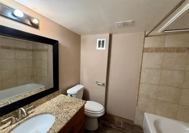 2nd image of 6100 N Brookline Ave, Oklahoma City, OK 73112