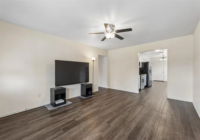 Photo 3 of Single family home for sale at 637 SW 11th Street, Blanchard, OK 73010 | MLS# 1243512 | Listing updated on 2026-09-30