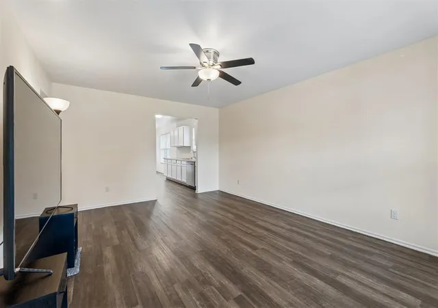 Photo 4 of Single family home for sale at 637 SW 11th Street, Blanchard, OK 73010 | MLS# 1243512 | Listing updated on 2026-09-30