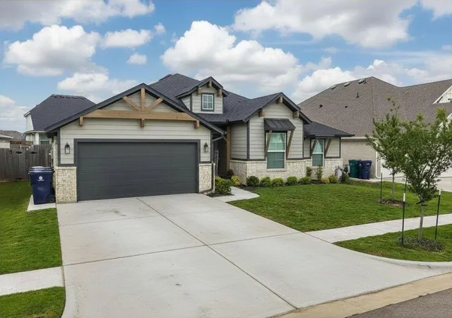2nd image of 15809 Bison Dr, Oklahoma City, OK 73170 | MLS# 1243519