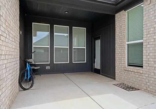 Photo 4 of Single family home for sale at 15809 Bison Dr, Oklahoma City, OK 73170 | MLS# 1243519 | Listing updated on 2026-09-15