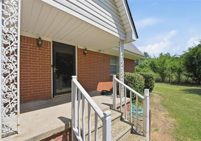 Photo 4 of Single family home for sale at 22683 US Hwy 77, Pauls Valley, OK 73075 | MLS# 1243525 | Listing updated on 2026-10-05