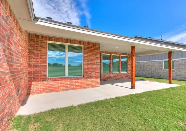 Photo 2 of Single family home for sale at 505 Blue Bird Ln, Shawnee, OK 74804 | MLS# 1243537 | Listing updated on 2026-10-28
