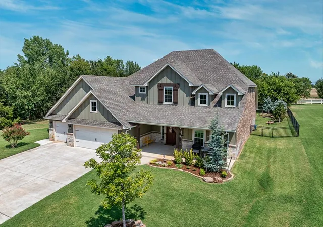 Photo 3 of Single family home for sale at 14584 Fox Lair Ln, Edmond, OK 73025 | MLS# 1243550 | Listing updated on 2026-08-11