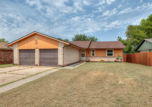 Photo 1 of Sale Pending at 3805 Oak Valley Rd, Oklahoma City, OK 73135 | MLS# 1243558 | Listing updated on 2026-09-21