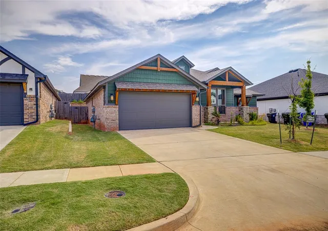 Photo 3 of Single family home for sale at 3911 Black Mesa Rd, Norman, OK 73071 | MLS# 1243560 | Listing updated on 2026-09-21