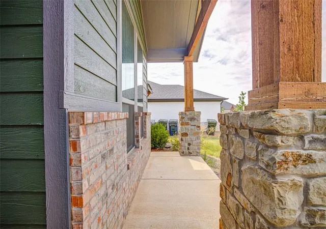 Photo 4 of Single family home for sale at 3911 Black Mesa Rd, Norman, OK 73071 | MLS# 1243560 | Listing updated on 2026-09-21