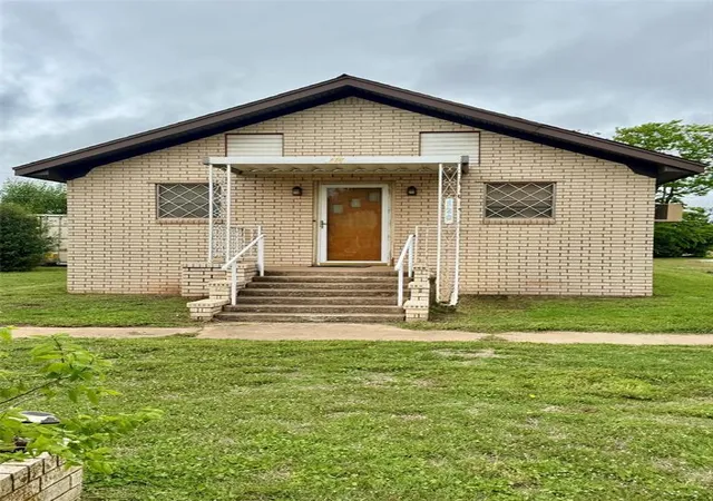 21st image of 120 N Main St, Verden, OK 73092 | MLS# 1243564