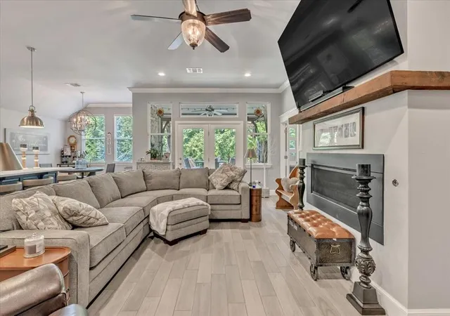 Photo 3 of Single family home for sale at 105 Carat Dr, Yukon, OK 73099 | MLS# 1243575 | Listing updated on 2026-08-10
