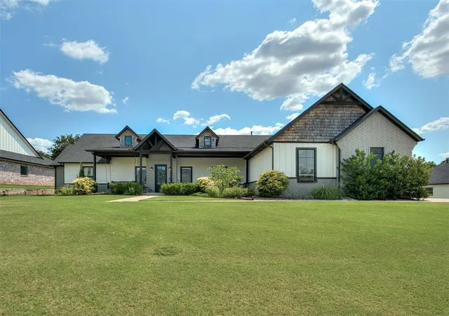 1st image of 1940 Treviso Ct, Edmond, OK 73034 | MLS# 1243577