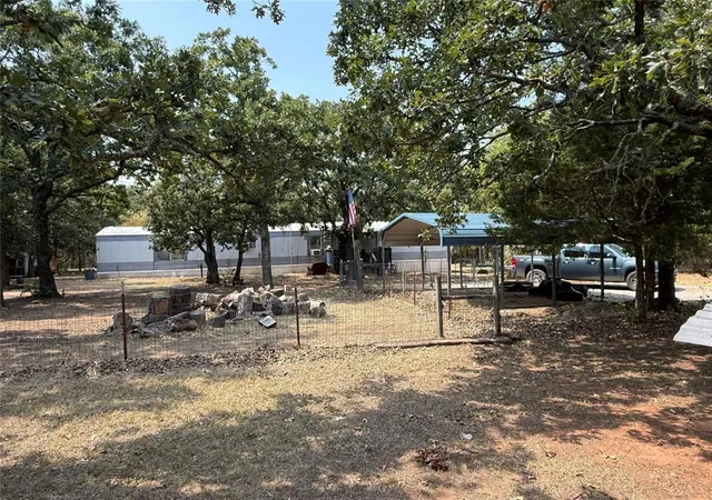 2nd image of 104 Summer Oaks Dr, Mc Loud, OK 74851 | MLS# 1243579