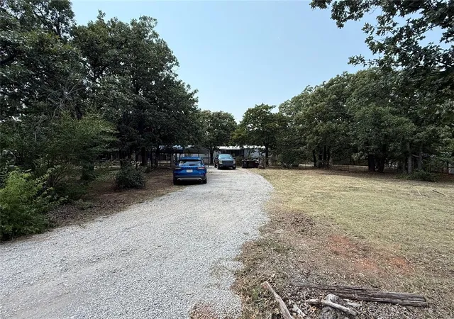3rd image of 104 Summer Oaks Dr, Mc Loud, OK 74851 | MLS# 1243579