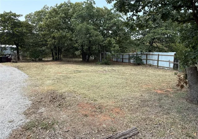 4th image of 104 Summer Oaks Dr, Mc Loud, OK 74851 | MLS# 1243579