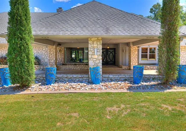 Photo 3 of Single family home for sale at 15 Northridge Rd, Shawnee, OK 74804 | MLS# 1243588 | Listing updated on 2026-09-28