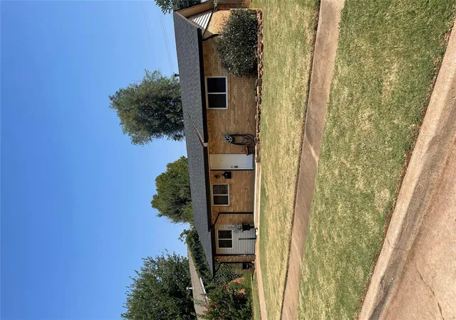 Photo 1 of Sale Pending at 403 Lanes Turn, Edmond, OK 73003 | MLS# 1243603 | Listing updated on 2026-08-28