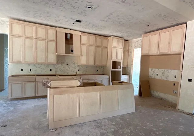 2nd image of 13225 Lost Creek Trl, Edmond, OK 73034 | MLS# 1243606