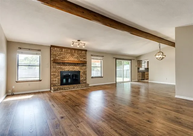 Photo 3 of Sale Pending at 11805 Shroyer Dr, Oklahoma City, OK 73170 | MLS# 1243621 | Listing updated on 2026-08-25