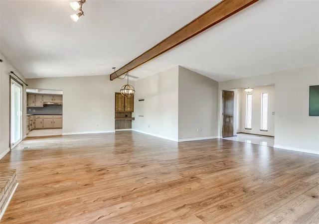 Photo 4 of Sale Pending at 11805 Shroyer Dr, Oklahoma City, OK 73170 | MLS# 1243621 | Listing updated on 2026-08-25