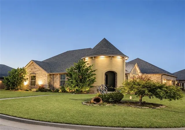 1st image of 1121 Nw 17th St, Newcastle, OK 73065 | MLS# 1243639