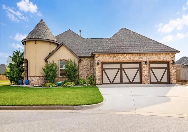 2nd image of 1121 Nw 17th St, Newcastle, OK 73065 | MLS# 1243639
