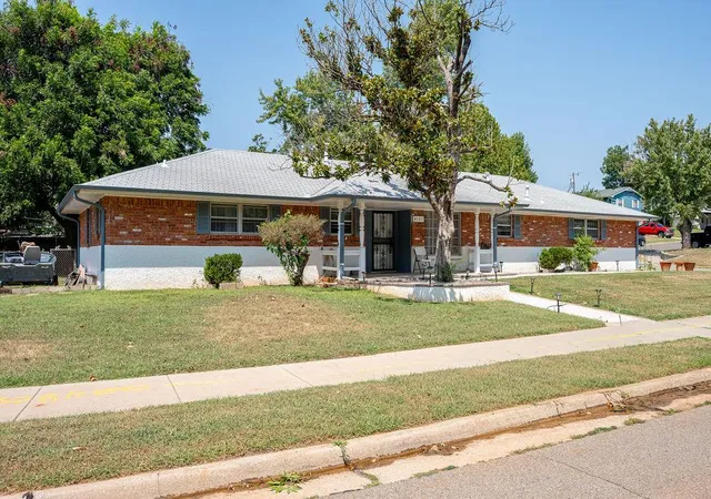 Photo 4 of Single family home for sale at 4101 Mason Dr, Oklahoma City, OK 73112 | MLS# 1243641 | Listing updated on 2026-09-15