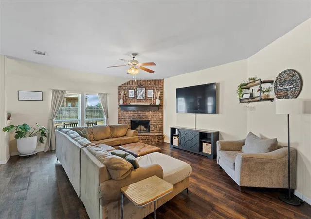 Photo 4 of Single family home for sale at 11001 SW 38th Circle, Mustang, OK 73064 | MLS# 1243644 | Listing updated on 2026-09-01