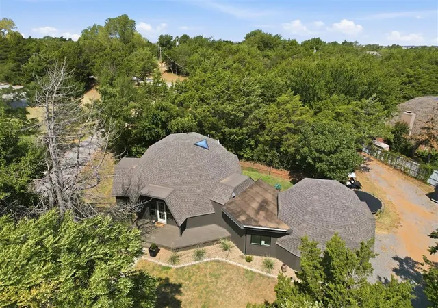 3rd image of 10347 N 2432 Circle, Weatherford, OK 73096 | MLS# 1243647