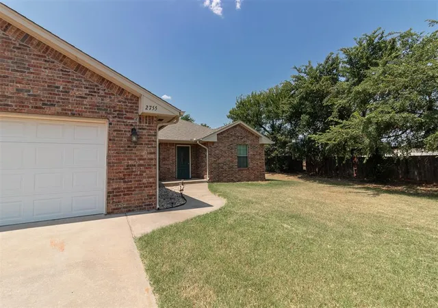 Photo 3 of Single family home for sale at 2755 S County Line Ave, Blanchard, OK 73010 | MLS# 1243649 | Listing updated on 2026-09-30