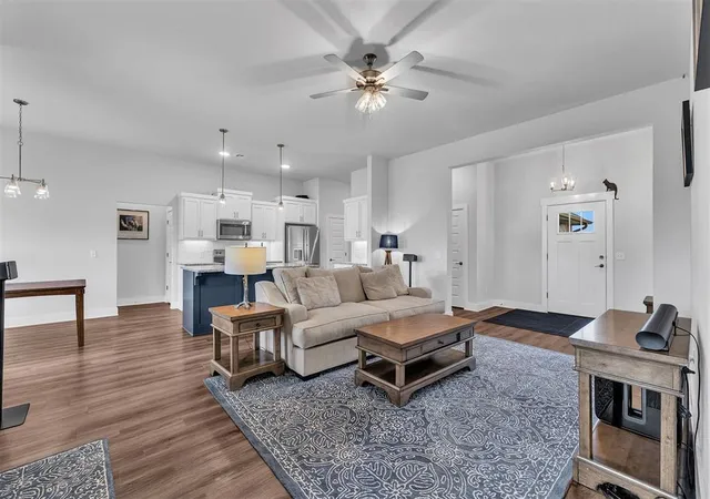 5th image of 918 Red Rock Rd, Blanchard, OK 73010 | MLS# 1243653