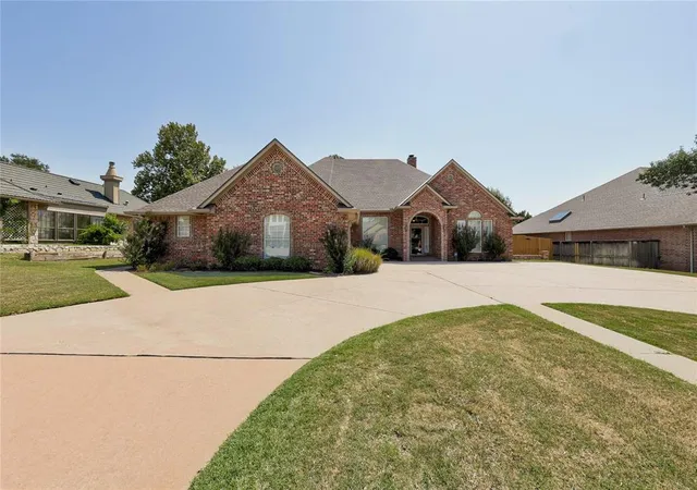 1st image of 12108 Maple Ridge Rd, Oklahoma City, OK 73120 | MLS# 1243658