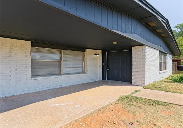 Photo 2 of Single family home for sale at 4829 Creekwood Dr, Oklahoma City, OK 73135 | MLS# 1243664 | Listing updated on 2026-09-02