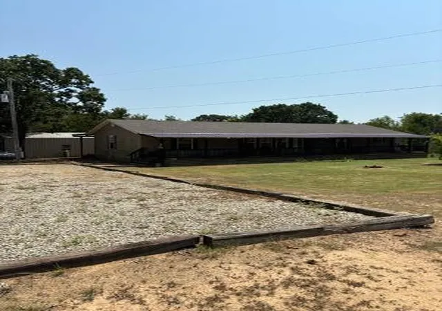 2nd image of 104166 N 3750 Rd, Okemah, OK 74859 | MLS# 1243672