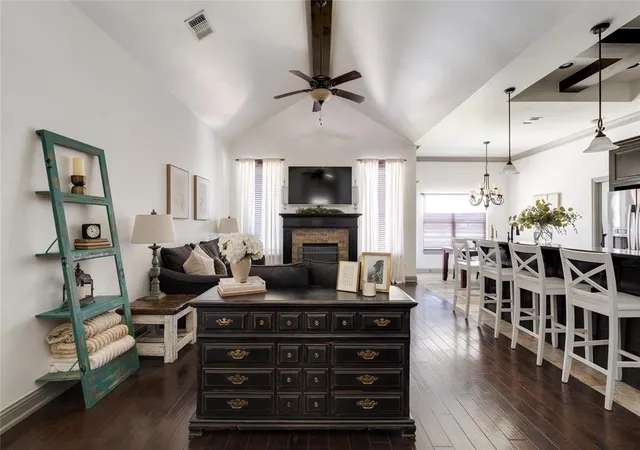 2nd image of 17500 Murcielago Ct, Oklahoma City, OK 73170 | MLS# 1243675