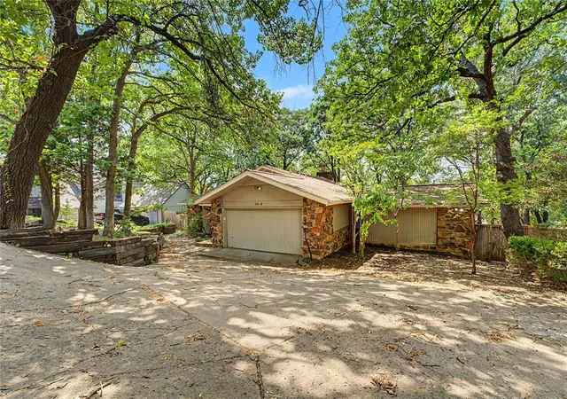 Photo 3 of Single family home for sale at 8404 S Toledo Ave, Tulsa, OK 74137 | MLS# 1243696 | Listing updated on 2026-08-31