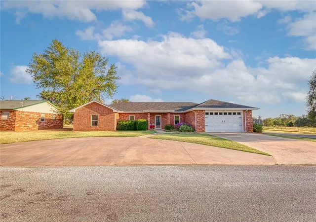 1st image of 200 E Tenth St, Leedey, OK 73654 | MLS# 1243719